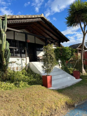 Casa de Campo con Sala de Juegos, BBQ y canchas deportivas